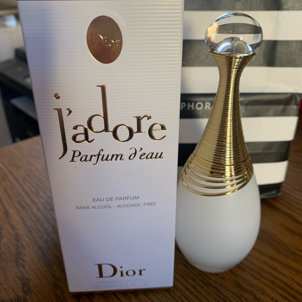 Dior J'adore Parfum d'eau Spray, 1.7 oz.
